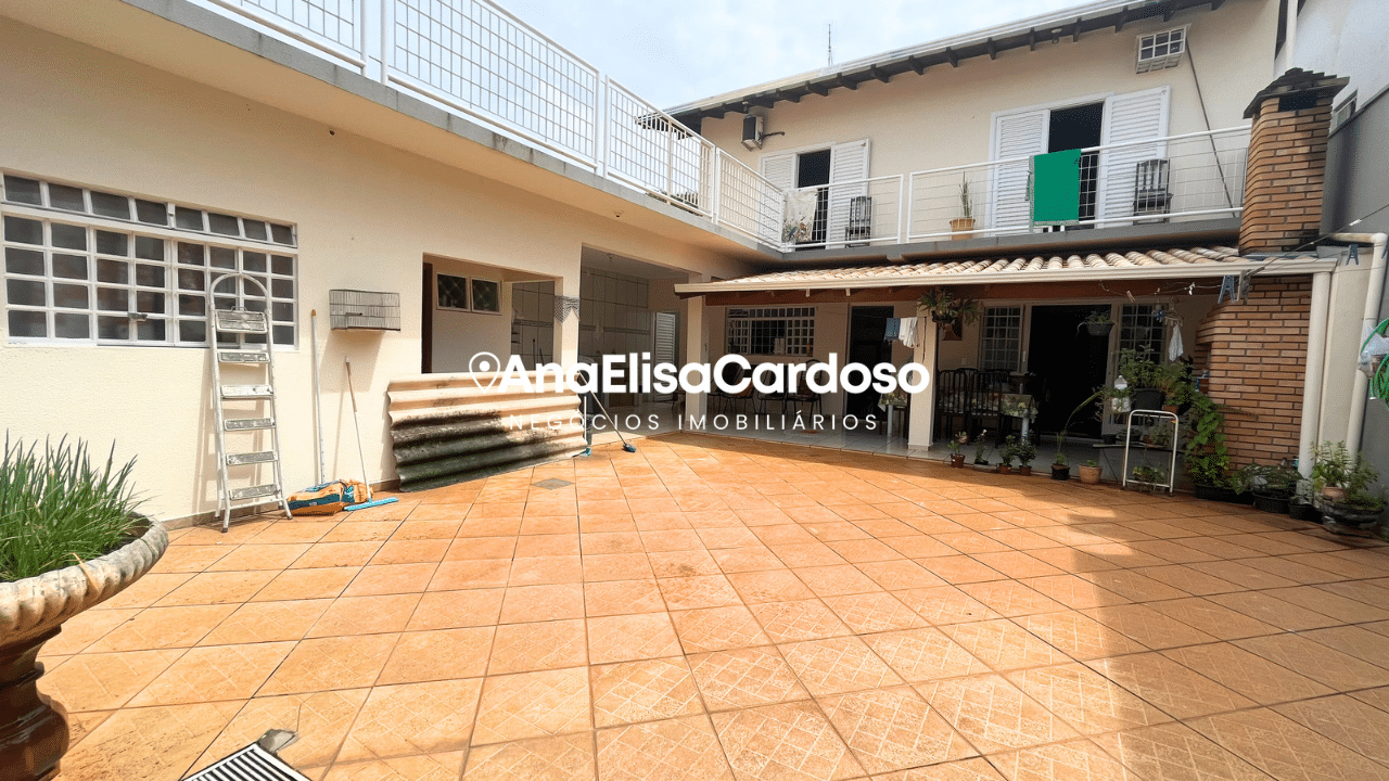 Sobrado com quintal – Jardim Bom Clima – Votuporanga